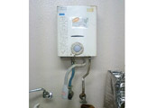 小型湯沸し器取替え工事　東京都港区　GQ-511MW