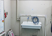 小型電気温水器取付工事　大阪府茨木市　EWM-14