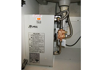 小型電気温水器取替工事　愛知県愛知郡　EHPN-F13N2