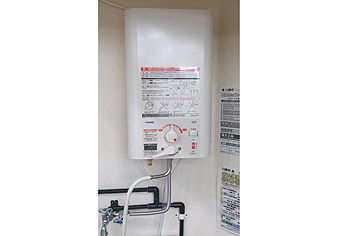 小型電気温水器取付工事　神奈川県川崎市　EWM-14