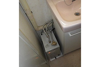 小型電気温水器取付工事　愛知県名古屋市　EHP-FTV1-C2