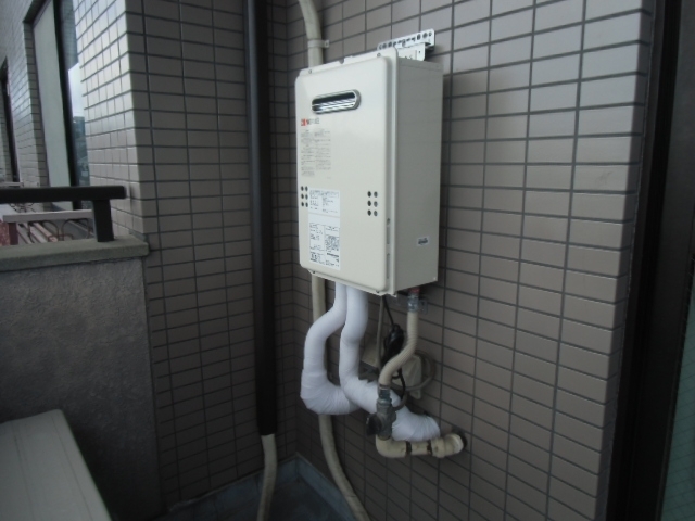 神奈川県川崎市多摩区 | 給湯器交換工事(ガス可とう管交換、壁掛金具