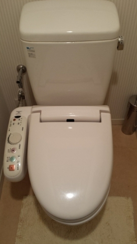 トイレ取替工事（床CF張替え共）　東京都新宿区　CS330BP-SH330BA