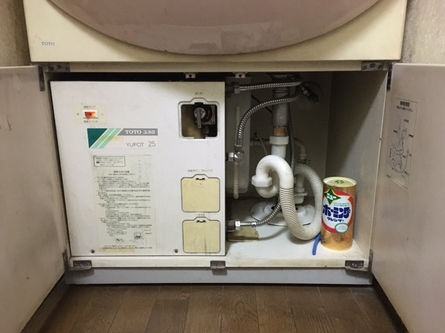 給湯器取替工事/小型電気温水器取付工事　東京都荒川区　EHPK-F6N3