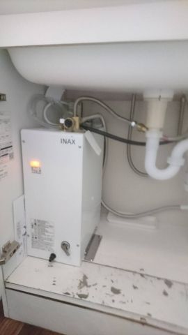 小型電気温水器交換工事　東京都世田谷区　EHPK-F6N4