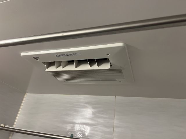 浴室暖房乾燥機交換工事 鹿児島県鹿児島市 BDV-3307AUKNSC-J3-BL 浴室暖房乾燥機交換工事 鹿児島県鹿児島市 BDV-3307AUKNSC-J3-BL